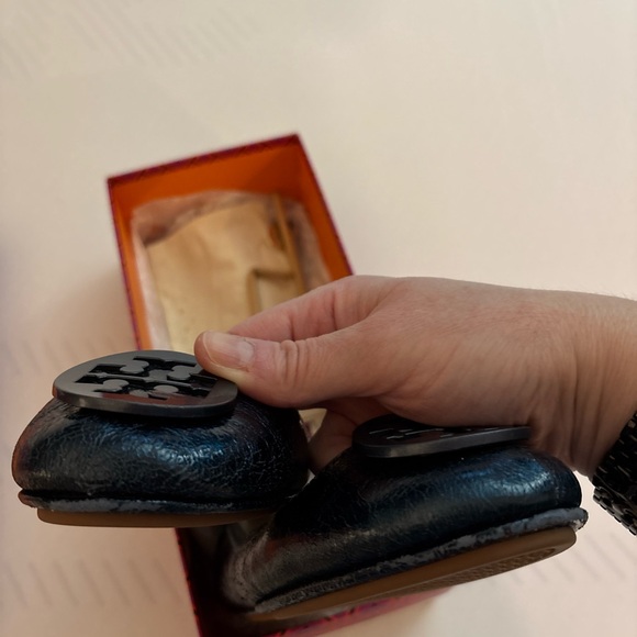 Tory Burch Navy Ballet Flats with Logo - Picture 3 of 6